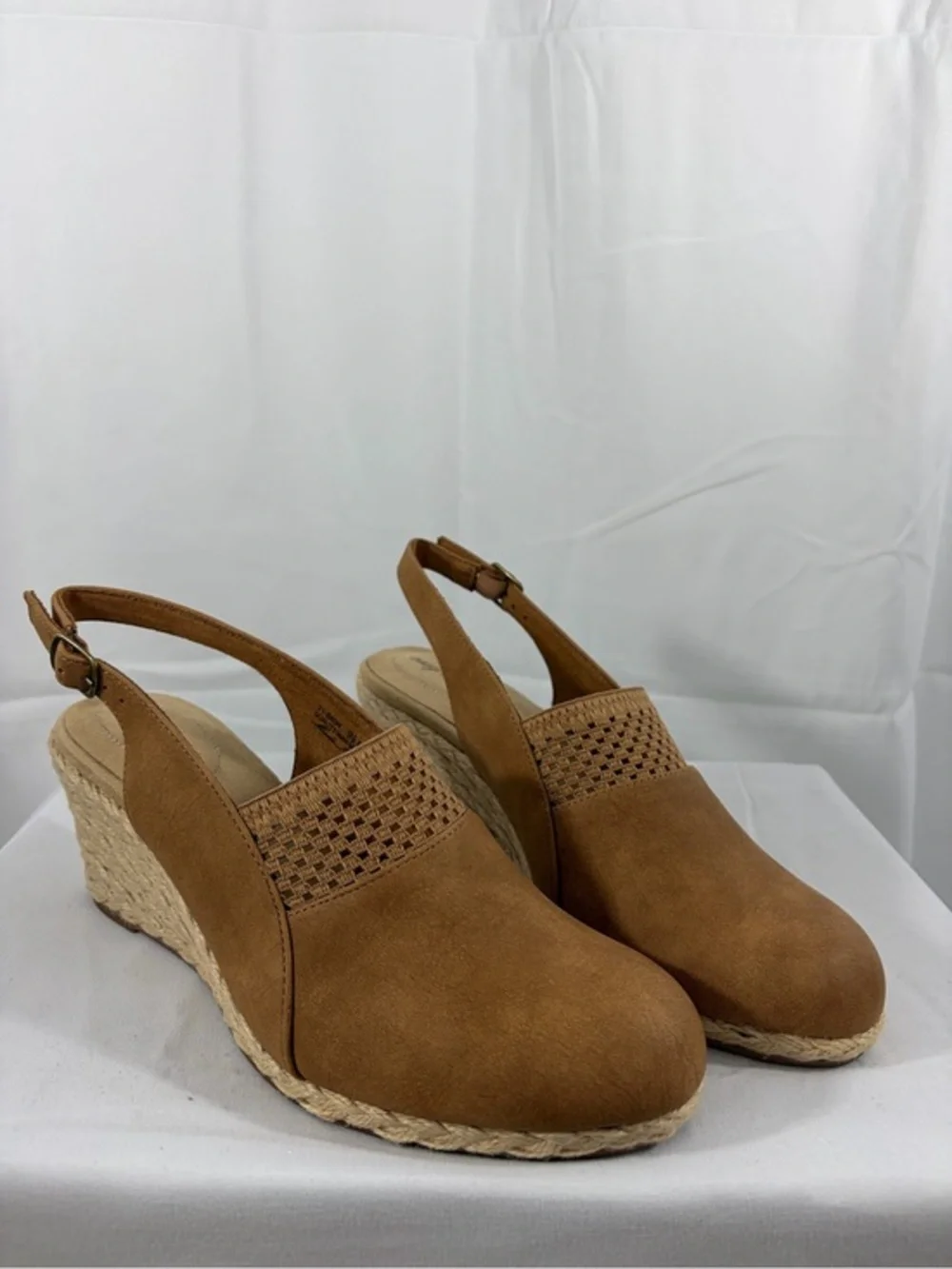 NWT Easy Street Women's Size 9.5 Brown 3 Inch Wedge Slingback Espadrille Heels